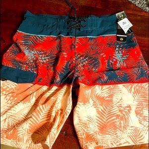 NWT mens ocean current swim trunks size 32